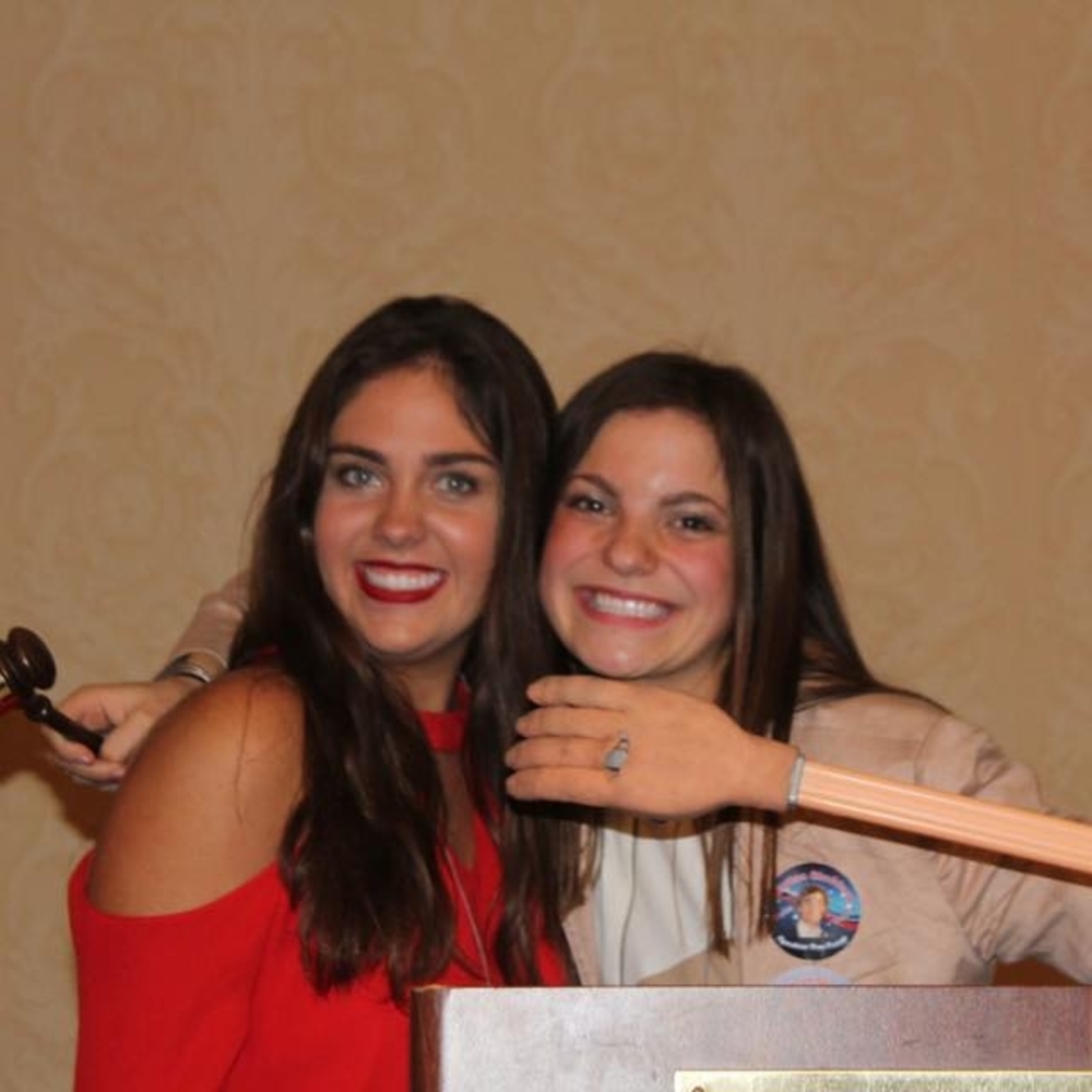 Meet your Posher, Leah